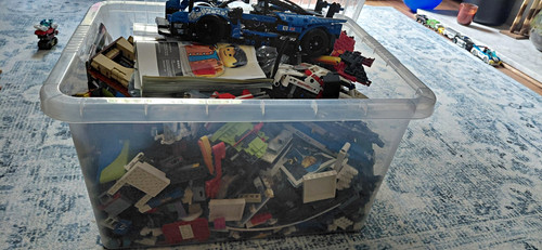 Lego bulk lot mixed bricks - bulk,