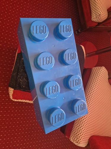 Large blue 4x2 - blue, lego